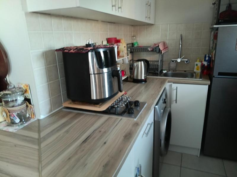 2 Bedroom Property for Sale in Pinelands Western Cape